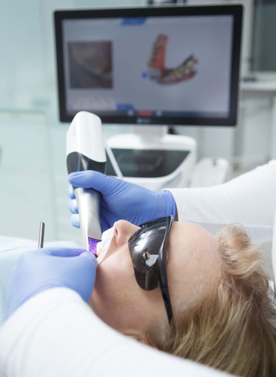 Panfleto para evento de adoção de animais vintage verde(10)